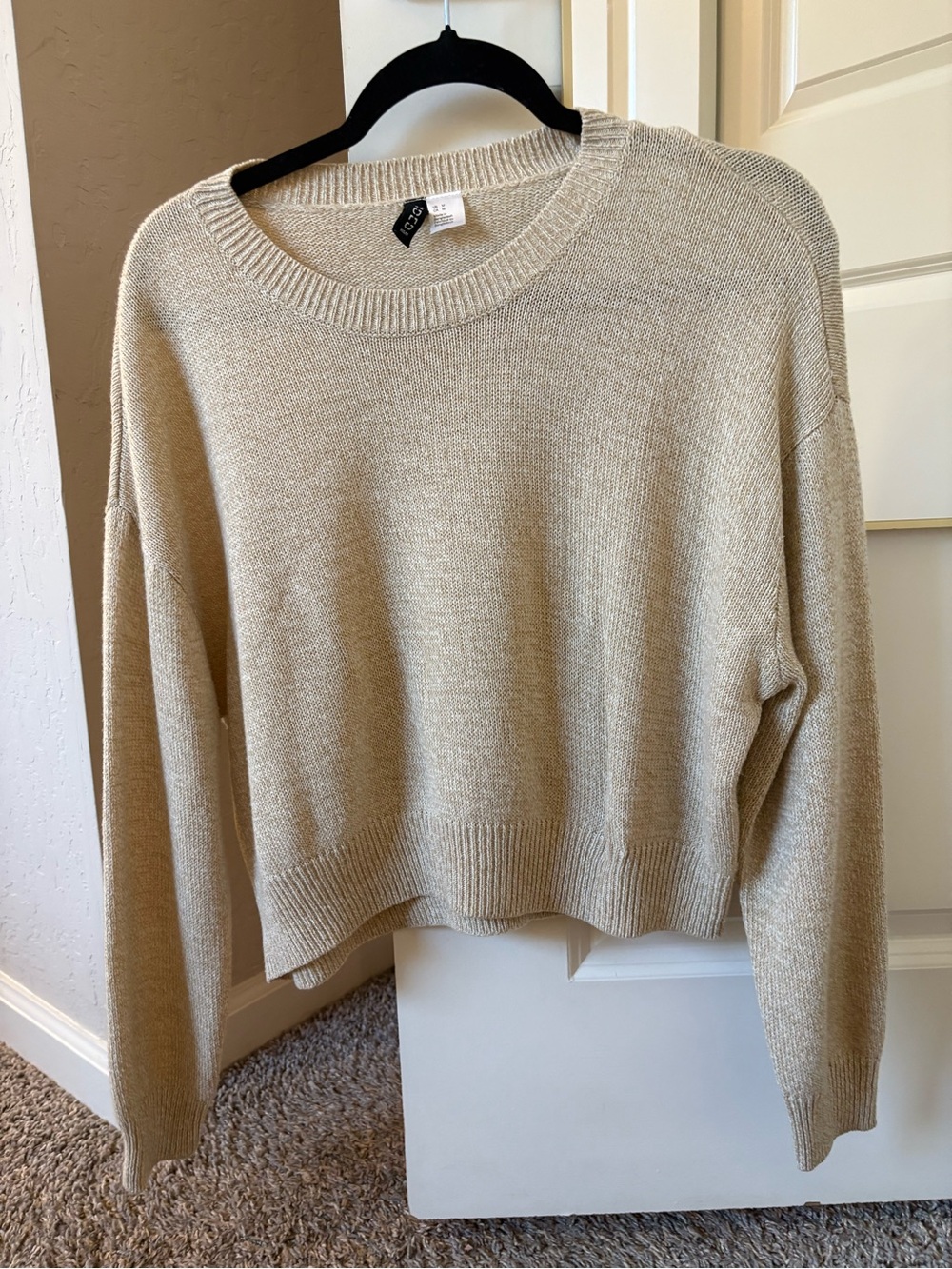 H&M Beige Scoop Neck Crew Sweater